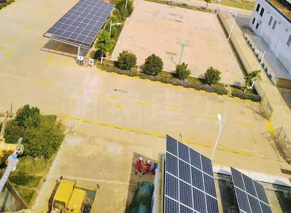 云南輸油二部光伏車棚發電